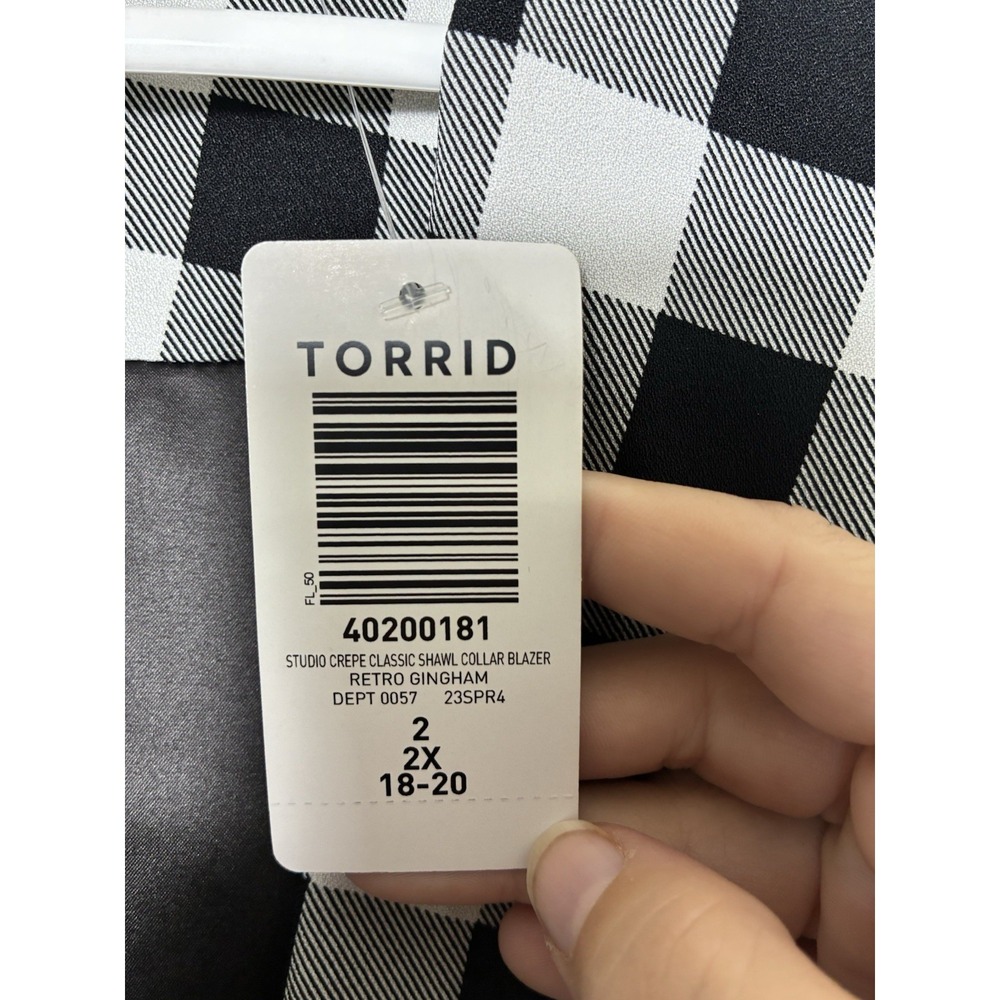 NEW! Torrid Studio Shawl Collar Blazer In Retro Plaid Sz 2XL Black /white - Picture 4 of 8